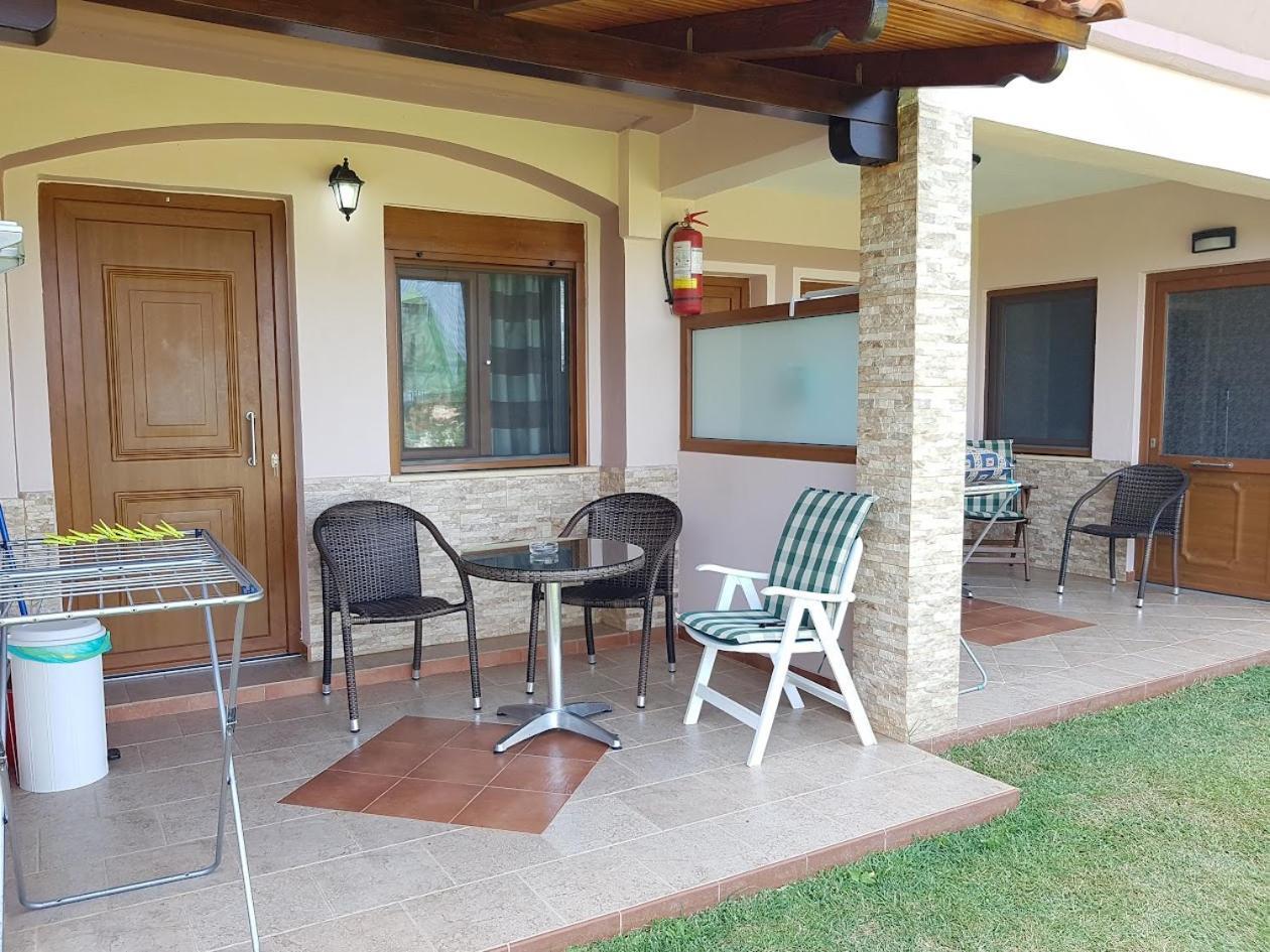 Villa Melina 1 Koinira Buitenkant foto