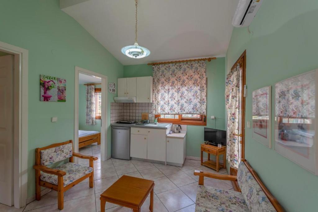 Villa Melina 1 Koinira Buitenkant foto